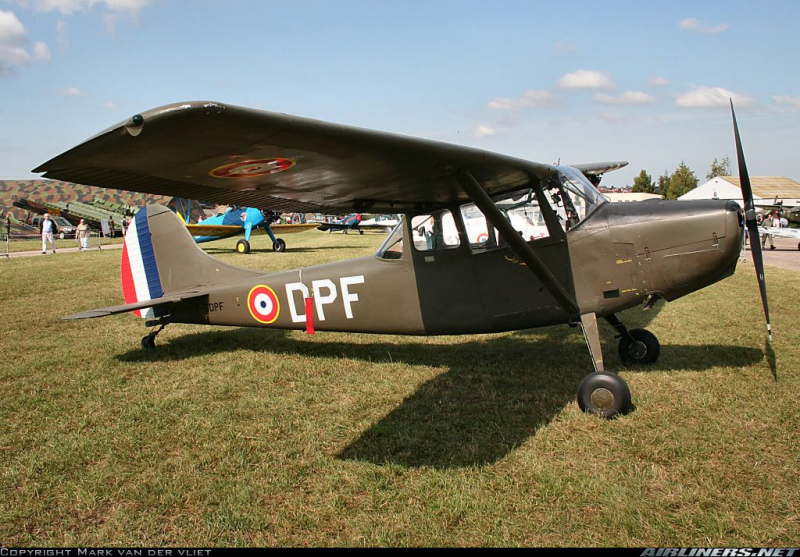 Cessna L-19 