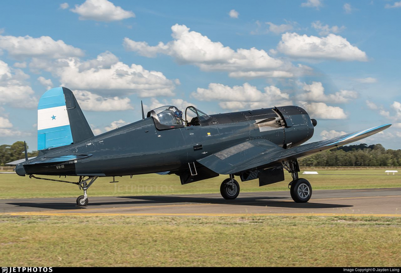 Chance Vought F4U-5N Corsair