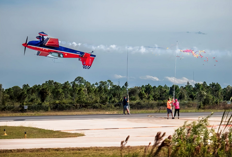 Doug Litton - Extra 300S