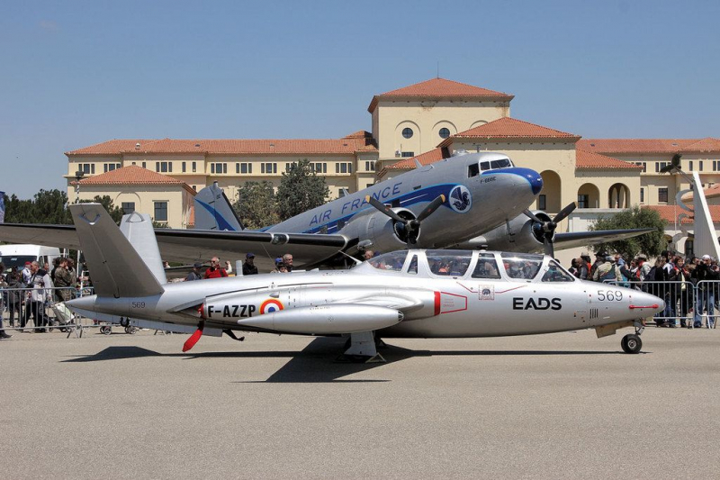 Fouga Magister CM-170  