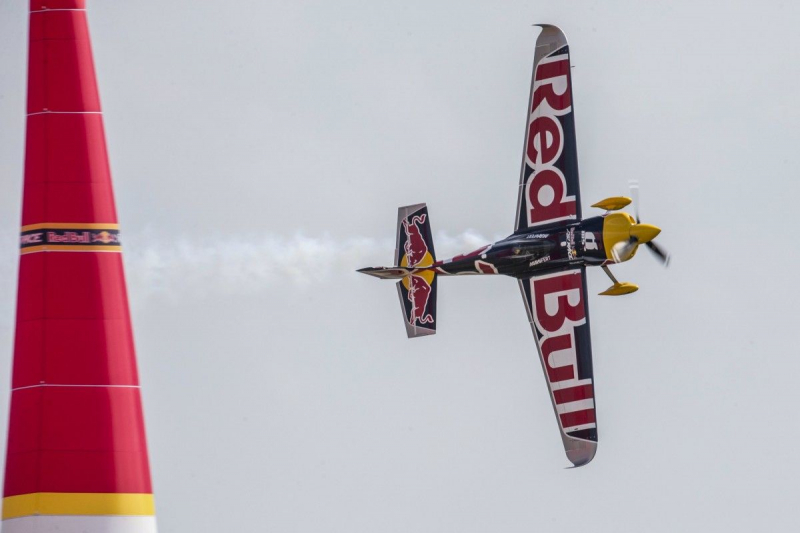 Martin Sonka - Extra 300SR