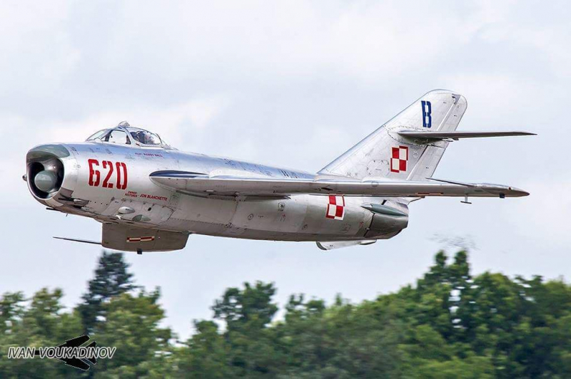 Mig-17 PF