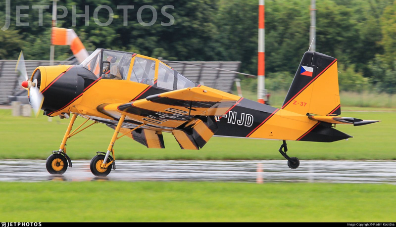 Zlin Z-37A-2 Cmelák
