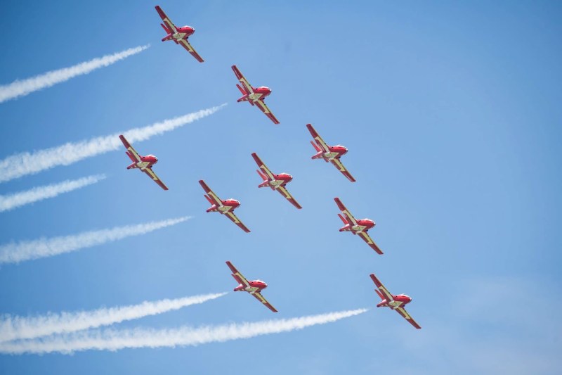 Snowbirds - CT-114 Tutors Final Show