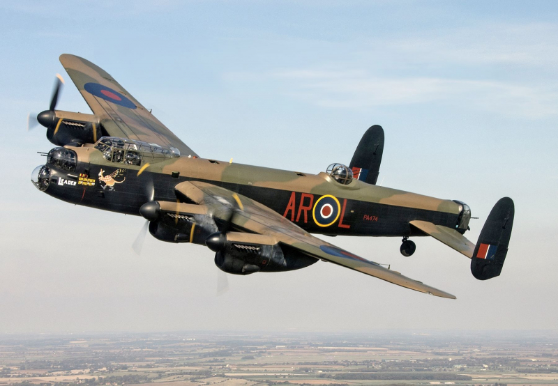 Sywell Classic: Pistons & Props